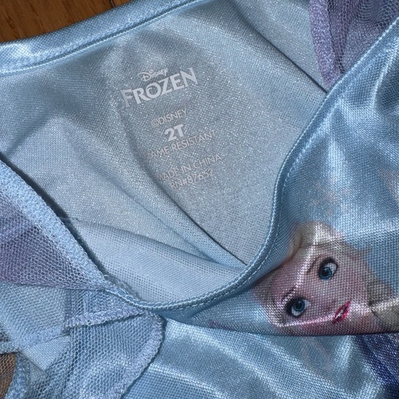 Disney Princess Nightgowns (Belle & Elsa) - Picture 6 of 7